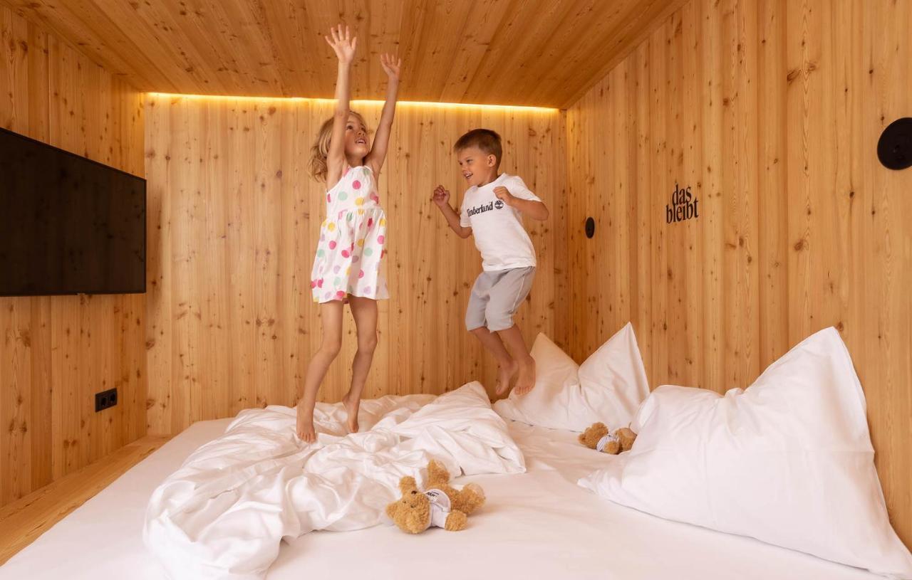 das bleibt Alpine Suites family&sports hotel Schladming Exterior foto
